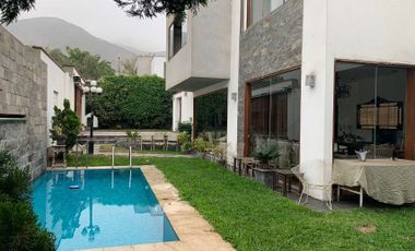 Linda casa con piscina La Molina
