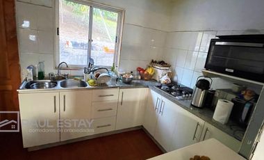 VENDEMOS Parcela con paltos y hermosa casa