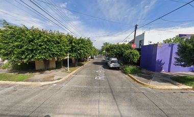 HERMOSA CASA EN REMATE, PINAR DE LA CALMA, ZAPOPAN, JALISCO. SOLO 20 MIN DE GDL, JAL