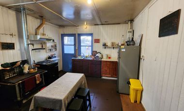 Se vende amplia propiedad en la calle Beauchef. Valdiva