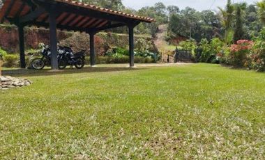 VENDO FINCA DE DOS NIVELES EN SAN VICENTE FERRER ANTIOQUIA.