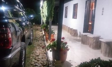 VENDO FINCA DE DOS NIVELES EN SAN VICENTE FERRER ANTIOQUIA.