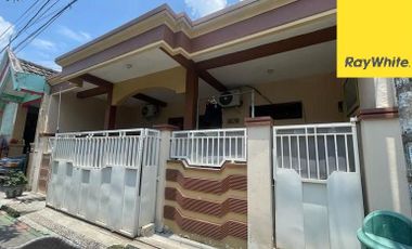 Rumah Dijalan Griya Kebraon Utara KarangPilang Surabaya
