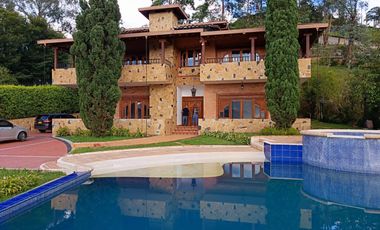 Hermosa casa en sabaneta con hermosa vista