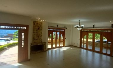 Hermosa casa en sabaneta con hermosa vista