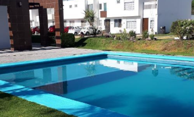 CASA A 5 MIN DE MULTIPLAZA DEL VALLE COL REAL DELVALLE CON ALBERCA