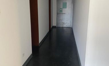 ALQUILO OFICINAS EN EL CENTRO FINANCIERO DE SAN ISIDRO