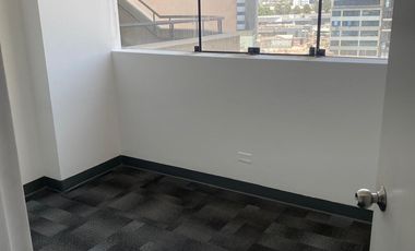 ALQUILO OFICINAS EN EL CENTRO FINANCIERO DE SAN ISIDRO