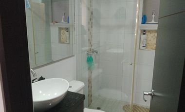 AMPLIO APARTAMENTO VENDO