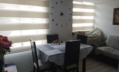 AMPLIO APARTAMENTO VENDO