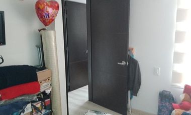 AMPLIO APARTAMENTO VENDO