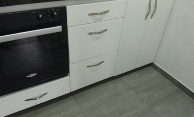 AMPLIO APARTAMENTO VENDO