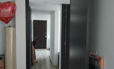 AMPLIO APARTAMENTO VENDO