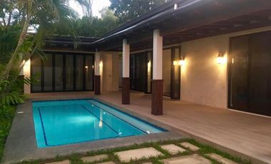 Bungalow Four Bedrooms House with Pool in Silver Hills