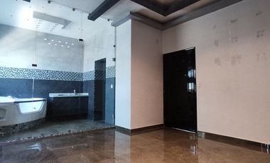 Casa en Renta en Jardines de la Paz: Jacuzzi, Estudio y Recámara en Planta Baja