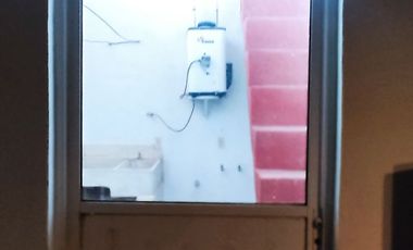 Casa en Renta en Jardines de la Paz: Jacuzzi, Estudio y Recámara en Planta Baja