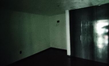 Casa en Renta en Jardines de la Paz: Jacuzzi, Estudio y Recámara en Planta Baja