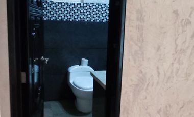 Casa en Renta en Jardines de la Paz: Jacuzzi, Estudio y Recámara en Planta Baja