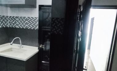 Casa en Renta en Jardines de la Paz: Jacuzzi, Estudio y Recámara en Planta Baja