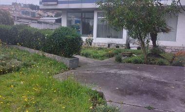 SE VENDE GRAN PROPIEDAD UBICADA EN AVENIDA GALO PLAZA CON USOS MULTIPLES