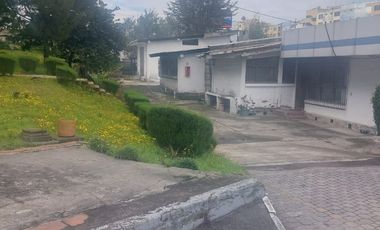 SE VENDE GRAN PROPIEDAD UBICADA EN AVENIDA GALO PLAZA CON USOS MULTIPLES
