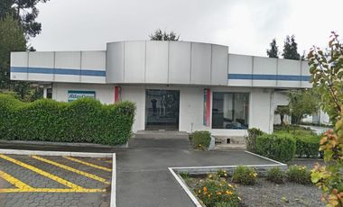 SE VENDE GRAN PROPIEDAD UBICADA EN AVENIDA GALO PLAZA CON USOS MULTIPLES