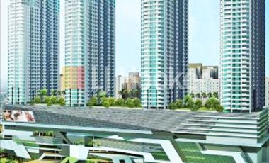 Apartemen Condominium Green Bay Tower M Lantai 33 Pluit, Jakarta Utara