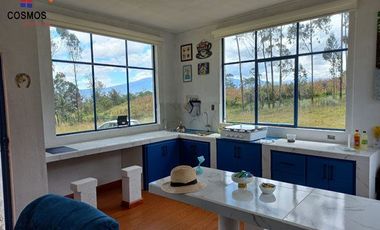 Venta de casa de campo con terreno en Otavalo sector Agato Yaculoma, 3.951 m2