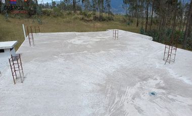 Venta de casa de campo con terreno en Otavalo sector Agato Yaculoma, 3.951 m2