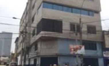 4 LOCALES DE TALLER EN LA VICTORIA