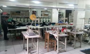 4 LOCALES DE TALLER EN LA VICTORIA