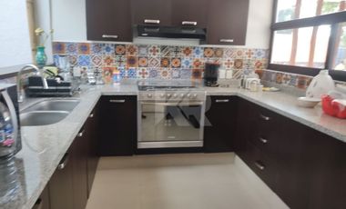 CASA CON APANTLE DENTRO DE CONDOMINIO EN RENTA EN SUMIYA JIUTEPEC