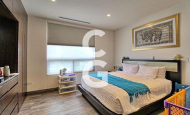 Casa en Venta en Cancun en Residencial Villa Magna Con Amplio Jardin