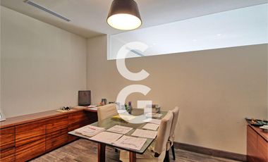 Casa en Venta en Cancun en Residencial Villa Magna Con Amplio Jardin