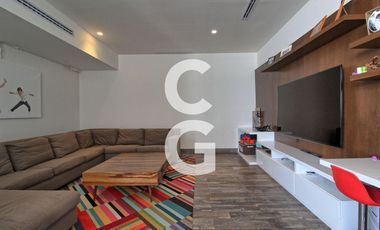 Casa en Venta en Cancun en Residencial Villa Magna Con Amplio Jardin