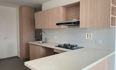 45011 Apartamento en arriendo en el sector Loma del Escobero