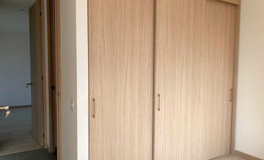 45011 Apartamento en arriendo en el sector Loma del Escobero