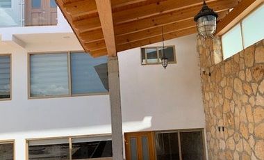 CASA EN VENTA IXTAPAN DE LA SAL, NUEVA LISTA PARA ESTRENAR , ACABADOS DE LUJO, CONSTRUCCION TRADICIONAL FACILIDADES DE PAGO  Y MA...