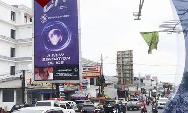 Hotel di Jalan Raya Jatiwaringin, Jaticempaka, Pondok Gede Kota Bekasi