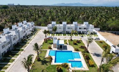 Venta de casa nueva 3 recamaras, con club de playa y muelle náutico