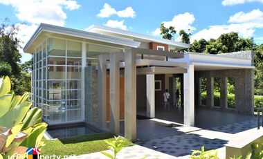 FOR SALE BRAND NEW HOUSE WITH 5 BEDROOM PLUS SWIMMING POOL IN CEBU CITY