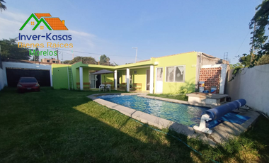 CASA EN VENTA EN OAXTEPEC A PIE DE CARRETERA PRINCIPAL