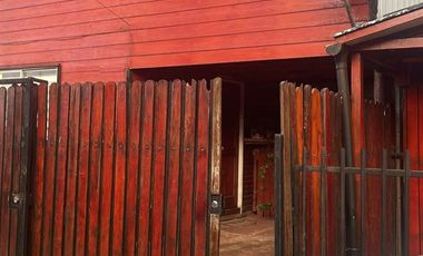 Casa 2 pisos pareada Los Ediles $ 70.000.000.-