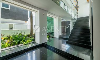 Casa en Venta, Isla Dorada Residencial, Cancún Quintana Roo.