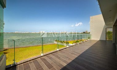 Casa en Venta, Isla Dorada Residencial, Cancún Quintana Roo.