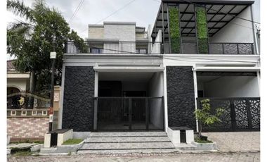 NEW! Dijual Rumah Jemur Andayani 2 Lantai Dekat Kutisari Rungkut Tenggilis SHM
