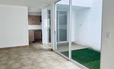 CASA EN VENTA NUEVA EN ZONA NORPONIENTE EN RESIDENCIL BOSUE SERENO