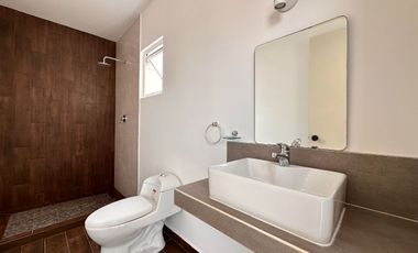 CASA NUEVA EN VENTA CON AMPLIO JARDIN EN BOCA DEL RIO