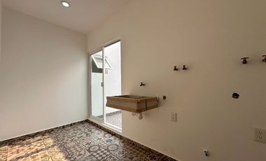 CASA NUEVA EN VENTA CON AMPLIO JARDIN EN BOCA DEL RIO