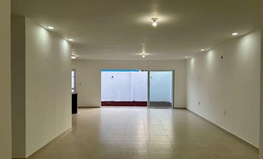 CASA NUEVA EN VENTA CON AMPLIO JARDIN EN BOCA DEL RIO